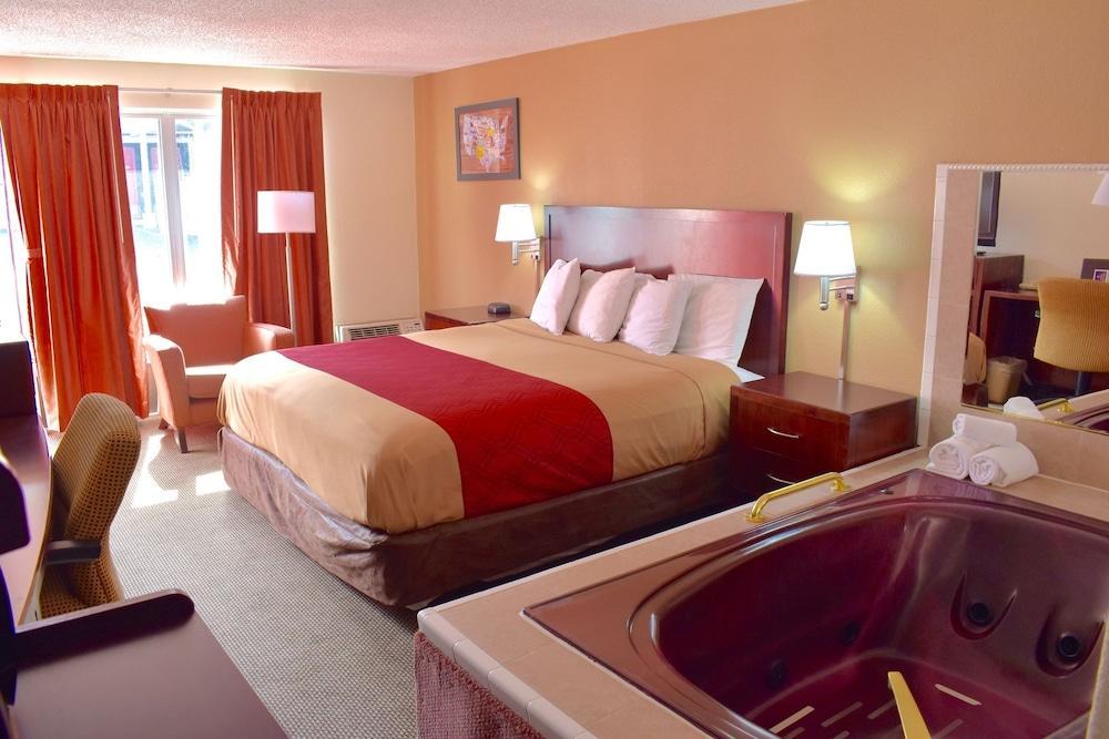 Red Roof Inn Страудсберг Екстер'єр фото