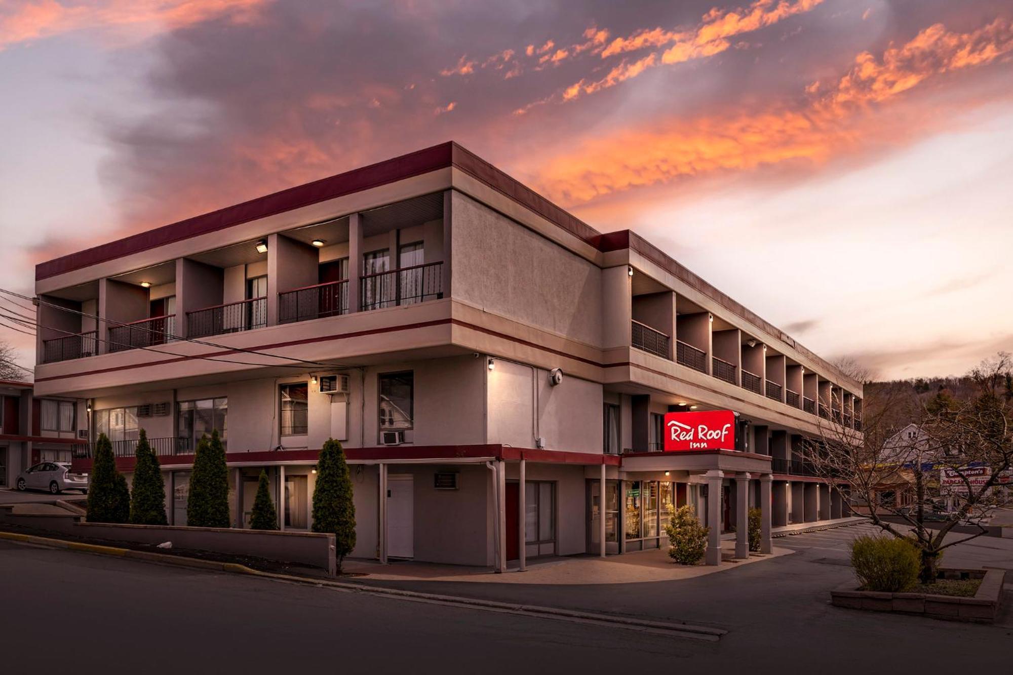 Red Roof Inn Страудсберг Екстер'єр фото